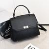 [clássica] bolsa de mão para mãe 2025 nova moda pequena bolsa quadrada de luxo leve grande capacidade couro macio bolsa de ombro