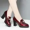 Otoño 2026 Nuevo Llegada Puntiagudos Charol Brillantes Tacones Altos Estilo Británico Moda Pedrería Mary Janes Puntiagudos Zapatos de Salón Mujer