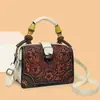 Bolsas para Mujer Venta al por Mayor Transfronteriza Tallado en Cuero 2026 Retro Nueva Moda Carteras de Dama Bolsas Estilo Nacional Talladas