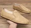 Novos Sapatos Casuais de Couro para Negócios Masculinos Primavera e Verão 2023 Couro Macio Masculino Conjunto de Pés com Solado Macio Sapatos Lefu Brancos 6889