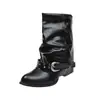 Botas de cano médio para mulheres, novo estilo outono 2026, botas western versáteis com rebites, fivela de couro, salto grosso, efeito emagrecedor, botas retrô empilhadas