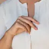 Anel de design de anel empilhado com rede de torção de diamante de alta qualidade de três camadas, micro cravação, anel de luxo leve, novas explosões da Amazon