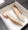 Promoção Quente Sapatilhas Femininas Bico Fino Francês 2026 Novas Outono Sapatos de Boca Rasa Strass Preto Sapatilhas de Temperamento Feminino