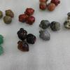 Venta al por mayor Cristal Natural en Bruto Tallado 2.5cm Fruto Piñón Mini Adorno Colgante Venta Directa Transfronteriza Cristal