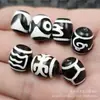 Cuentas de tres ojos en blanco y negro cuentas viejas jade cuentas sueltas dientes de tigre caparazón de tortuga ágata noble accesorios diy Lutong