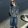 Conjunto Moderno Genial para Niñas 2026 Nuevo Estilo Primavera/Otoño Versión Coreana Elegante Camisa a Cuadros Chaleco de Mezclilla Conjunto de Tres Piezas
