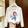 Camiseta de manga comprida para meninas, nova e estilosa, 2026 primavera e outono, blusa básica de algodão puro para meninas, top de outono fofo para crianças