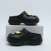 Sandalias y zuecos versátiles, lindos, impermeables, ligeros, antideslizantes, de dibujos animados de enfermera, cómodos, para estudiantes, mujeres, zapatos casuales de moda