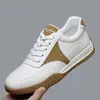 Zapatos de Hombre de Moda para Primavera, Nuevo Estilo Coreano, Modernos y Versátiles, Zapatos Blancos Transpirables, Zapatos Casuales de Cuero Ligeros y Cómodos