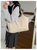Bolso Tote de Pana Grande Capacidad para Mujer Bolso de Hombro Único Estilo Nuevo 2026 para Mujer Bolso de Axila Estilo Bosque ins Bolso de Mano