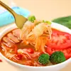 Los fideos de konjac son bajos en calorías, bajos en grasa, listos para comer, adecuados para oden y hot pot, instantáneos y convenientes, con 0 grasa.