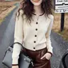 Cardigã de malha estilo coreano de luxo leve para mulheres, nova moda outonal, design estiloso, top fino de manga longa