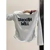 Blusa feminina de um ombro só, estilo coreano para primavera e outono, justa, franzida, com estampa de letras, camiseta de manga comprida que afina a silhueta