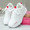 Zapatos de Algodón Bajos para Mujer 2025 Invierno Nuevos Estilo Coreano Cuero Más Terciopelo Cálidos Suela Plana Tenis Deportivos para Estudiantes Femeninas para Mujer
