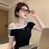 Camiseta retro de manga corta con hombros descubiertos estilo coreano para mujer, top corto de verano de alta gama con bloques de color, corte ajustado