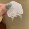Estilo Suave y Elegante, Diseño de Nicho, Exquisitos Pendientes con Borla de Mariposa y Diamantes Brillantes, Modernos y de Alta Gama, Pendientes de Lujo Ligero