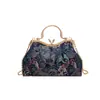 Nuevo Bolso de Hombro con Cadena Retro Transfronterizo para Mujer, Bolso Dorado Bordado de Estilo Literario y Nacional, Nuevo Bolso de Mano Estilo Chino Cheongsam