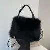 Bolsa de Mão Fofa Bolsa Transversal Feminina Bolsa Peluda Versátil Moda Bolsa Quadrada Pequena de Pérolas Textura Outono e Inverno Bolsa de Mão Pequena