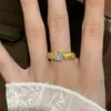 Anillo de Diamante Croissant Cepillado Retro Italiano para Mujer, Estilo Antiguo, Anillo de Cinta Retorcida de Alta Gama, Anillo para el Dedo Índice