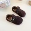 Zapatos Birkenstock para niños zapatos para niñas zapatos de algodón zapatos peludos para bebés niños 2026 nuevos mocasines de otoño e invierno con forro polar para abrigar