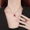 Nuevo traje de joyería Huabi 2024 taladro de alto carbono corte flor de hielo incrustación de cobre traje de temperamento piedra principal 10*12