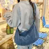 Bolso Cruzado de Gran Capacidad de Alta Gama para Otoño e Invierno para Mujer 2026 Nuevo Bolso de Mezclilla Azul con Cremallera y Pliegues