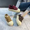 Zapatos para Mujer Ins Tendencia Versátil Nicho 2025 Nuevos Otoño Zapatos de Mujer Estudiante Casual Plataforma Elevadores Tenis