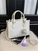 Estilo Étnico Brocado Zhuang Brocado Song Brocado Tang Seda Xiangyun Bolso Tote para Mujer Modelo Nuevo 2026 Bolso Versátil de Hombro Cruzado para Viajes Diarios