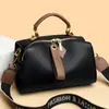 Bolsa Feminina Boston 2023 Nova Bolsa de Ombro Transversal Grande Capacidade Fashionável Versátil Bolsa para Mãe Bolsa de Mão Transfronteiriça