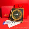 Nuevo Modelo Oro Puro 999 Estilo Chino Disco Cuadrado Adorno Montaña Plateada, Regalo de Negocios de Alta Gama, Adecuado para Eventos y Regalos, Disponible para Venta al por Mayor