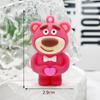 Chaveiro Urso Morango Pequeno Presente Chaveiro de Carro Pingente de Boneca Furo de Cola Macia Acessórios para Sapatos DIY Cola de Creme