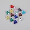 Cristal de vidro K9 Crooked Heart Diamond Nail Art Jóias Atacado Strass Love Color Diamante Unhas Postiças Pêssego Coração Em Forma De Diamante Pontudo Fundo