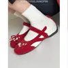 Zapatillas deportivas de verano nuevas de tacón bajo y punta redonda estilo Mary Jane con lazo retro y textura de cuero