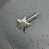 Sweet Cool Silver High-end Sense Star Grampo de cabelo feminino 2023 Novos acessórios para o cabelo Headwear Cabelo quebrado Grampo de cabelo lateral Clipe de bico de pato