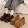 Sapatos de plataforma forrados com fleece com aumento de 7 cm de altura, sapatos femininos estilo Birkenstock, mocassins slip-on retrô outono/inverno 2025, sapatos de algodão para mulheres