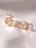 Vendedor Popular de Amazon Broche de Reina con Pedrería Completa Transfronterizo Letra Broche de Aleación Incrustado con Pedrería Broche de Lujo Ligero Accesorios para Ropa
