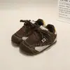 2026 Nuevos Zapatos de Algodón con Estampado de Leopardo para Niños Estilo Coreano Superficie de Cuero Zapatos Deportivos para Niñas Pequeñas Zapatos Bebé Forrest Gump 6838