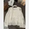 Design Novo de Primavera e Verão Estilo Francês Elegante Camisa de Renda com Lantejoulas Pesadas e Fita, Decote em V, Manga Longa para Mulheres, Top da Moda
