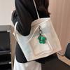 Bolso de gran capacidad para mujer, bolso de verano combinable, nuevo bolso de hombro transparente de gelatina, bolso de mano de clase para ir al trabajo 2023
