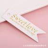 Suprimentos de Casamento Laço Cartão Pendurado Personagem Feliz Acessórios de Pérola Caixa de Doces Cartão Pendurado Caixa de Presente de Porcelana Suprimentos de Decoração Acessórios