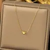Collar de Corazón Pequeño Estilo Nuevo 2025 Diseño de Nicho de Alta Gama Cadena Sencilla y Elegante para la Clavícula para Mujeres