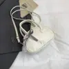 Bolso tipo almohada de moda portátil, estilo nuevo 2025, para mujer, con buen aspecto, encaje simple, dulce, bandolera de un hombro