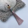 Recordando a Xiangfei Colgante de Regalo con Borla Roja Fu y Corona de 10 cm Accesorios Antiguos para Ropa Han Colgante de Bolsita Tono Vibrante Explosiones
