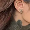 Aretes Doble Capa Cruz Cepillada, Aretes Estilo Retro Francés, Versátiles y Elegantes, Aretes de Cruz de Diseño Nicho para Mujer