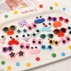 Yiwu Fuente de Artículos Soporta Dropshipping Resina Dibujos Animados Gafas de Sol Peculiares Parches Joyería Hecha a Mano DIY Accesorios Materiales en Stock