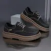 Sapatos Masculinos da Moda 2026 Primavera e Verão Novos Sapatos de Trabalho Retrô Sapatos Casuais Americanos para Exterior Sapatos de Couro com Biqueira Larga Sapatos Martin com Solado Grosso