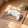 Esterilla refrigerante de verano para hámster, esterilla de hierba natural, duradera y resistente a los arañazos, adecuada para mascotas pequeñas, proporciona un lugar fresco para descansar para hámsteres, cobayas y conejos