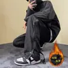 Calça longa de fleece, estilo paraquedas funcional, perna larga solta, com zíper lateral e fenda, unissex