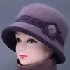 Sombrero de invierno para mujeres de mediana edad y ancianas, sombrero tejido de lana con ala ancha, cálido de piel de conejo, con forro de terciopelo y grueso para señoras mayores.