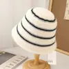 Gorro de Lana Cálido Tejido Retro Japonés de Invierno para Mujer, Circunferencia de Cabeza Grande, Sombrero de Cubo de Moda, Versátil Sombrero de Pescador